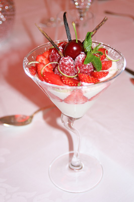 Recette de mousse fromage blanc aux fraises et aux zestes de citron vert - Restaurant gastronomique le N3, Vichy